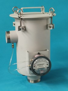 Inlet filter mei differinsjaaloperator druk gauge